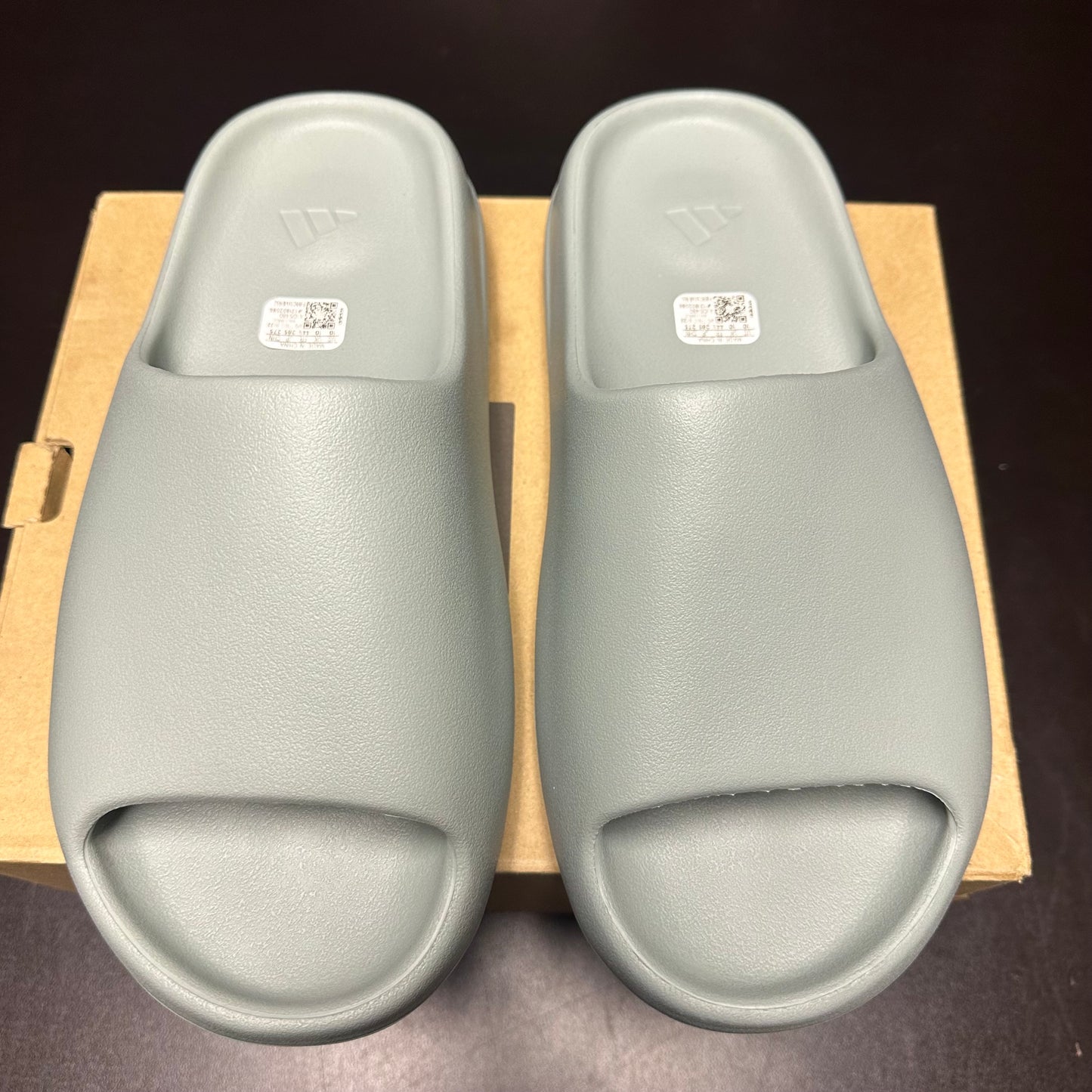 Yeezy Slide Salt
