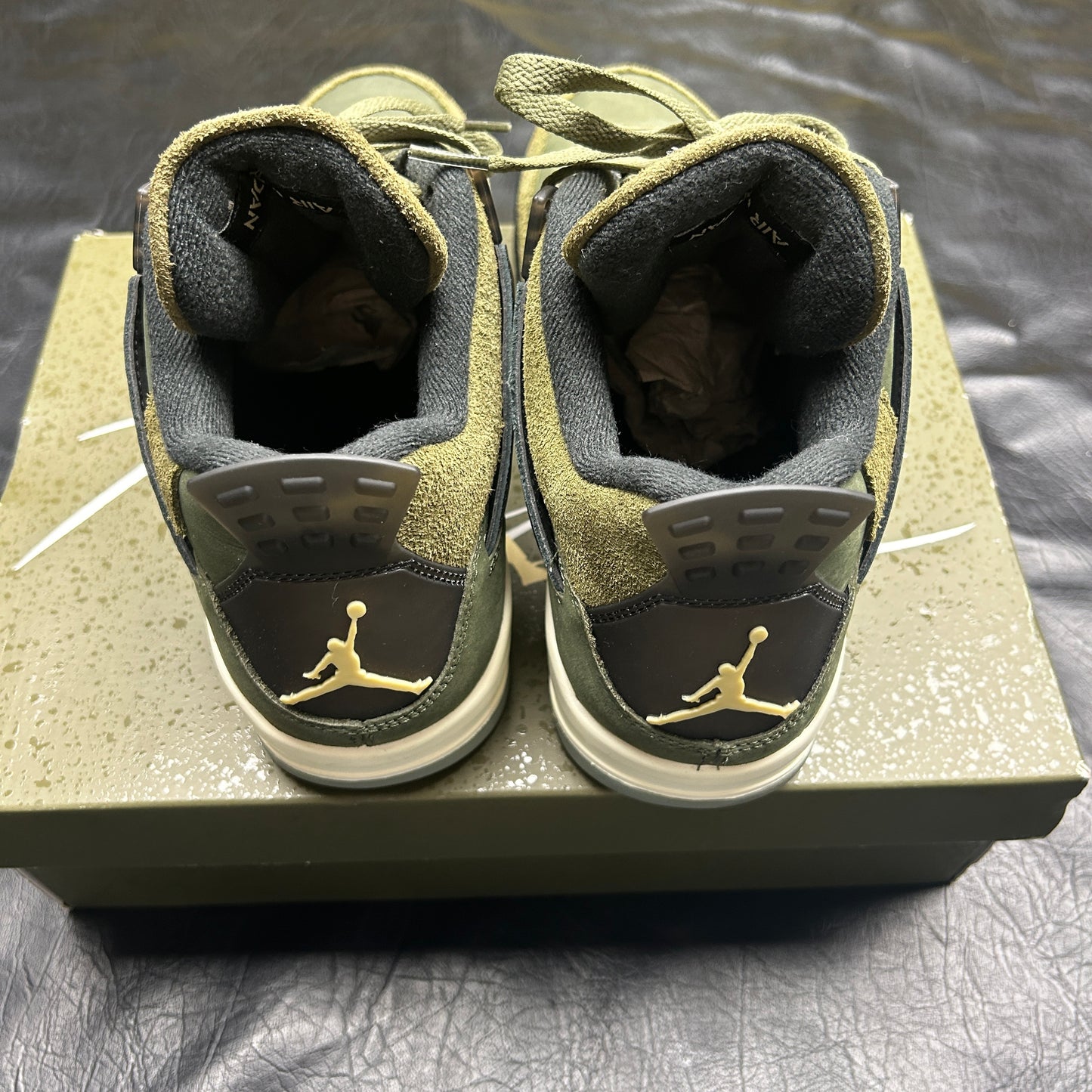 Jordan 4 Retro Craft Olive (Pre-Owned) Size 10.5