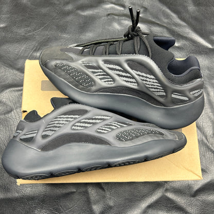 Yeezy 700 V3 Alvah (Pre-Owned) (10)