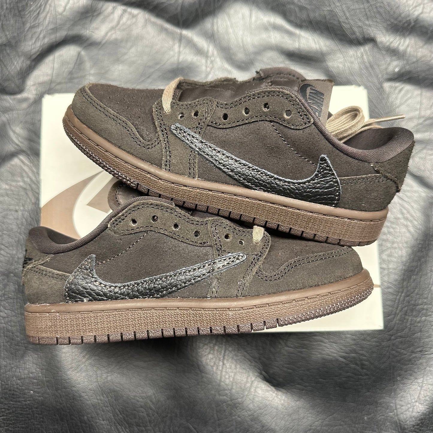 Jordan 1 Retro Low Travis Scott Velvet Brown (PRESCHOOL)