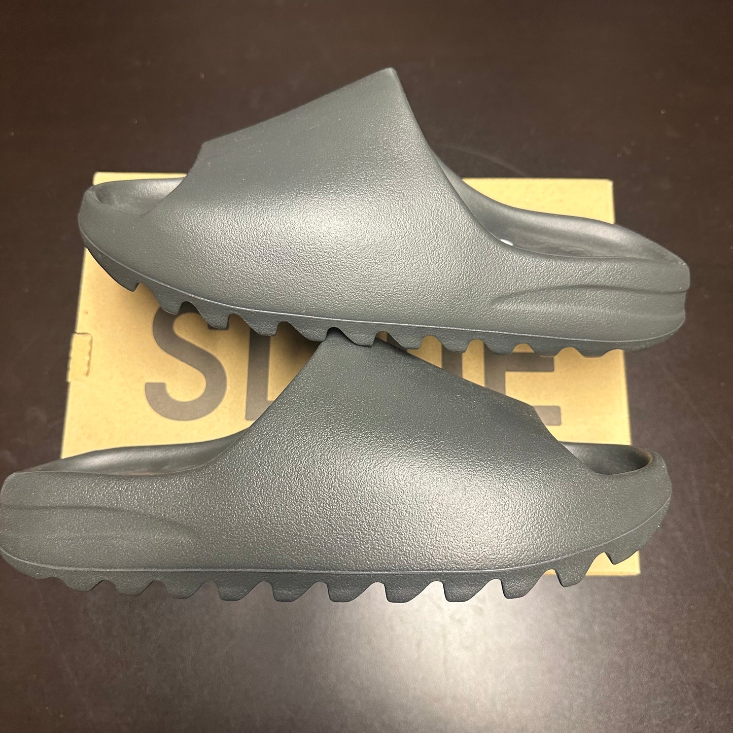 Yeezy Slide Dark Onyx