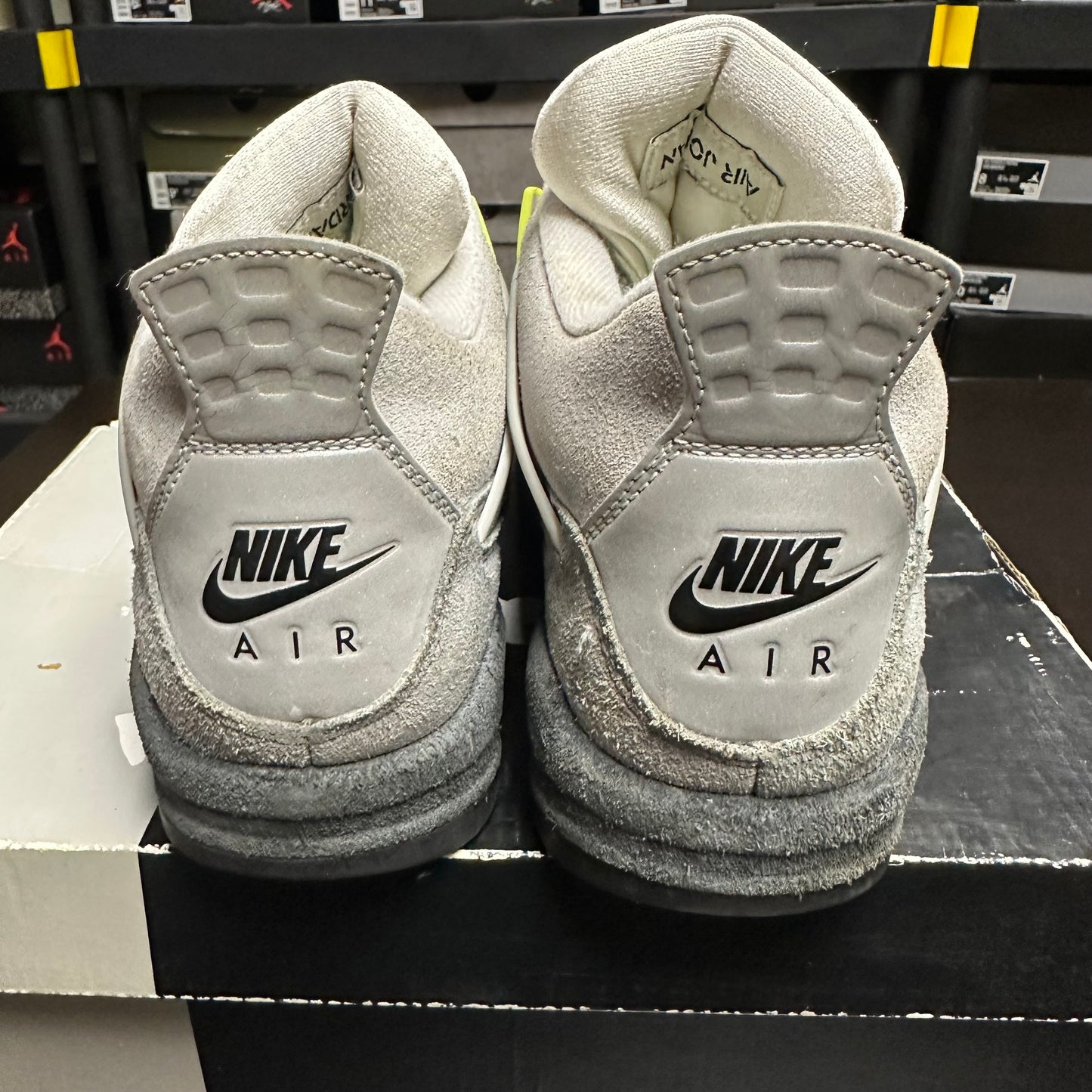 Jordan 4 Retro Neon (Pre-Owned) (8)