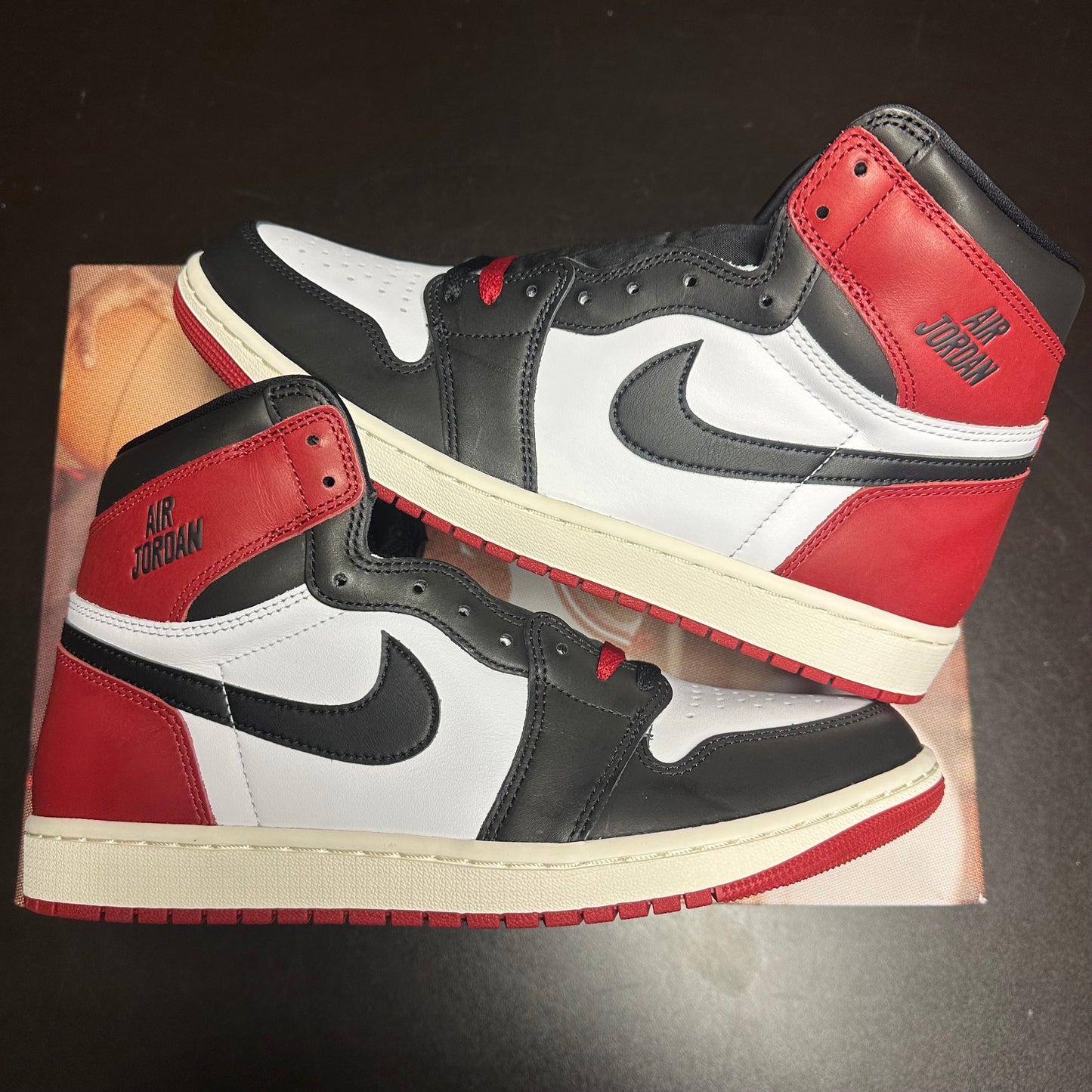 Jordan 1 Retro Black Toe