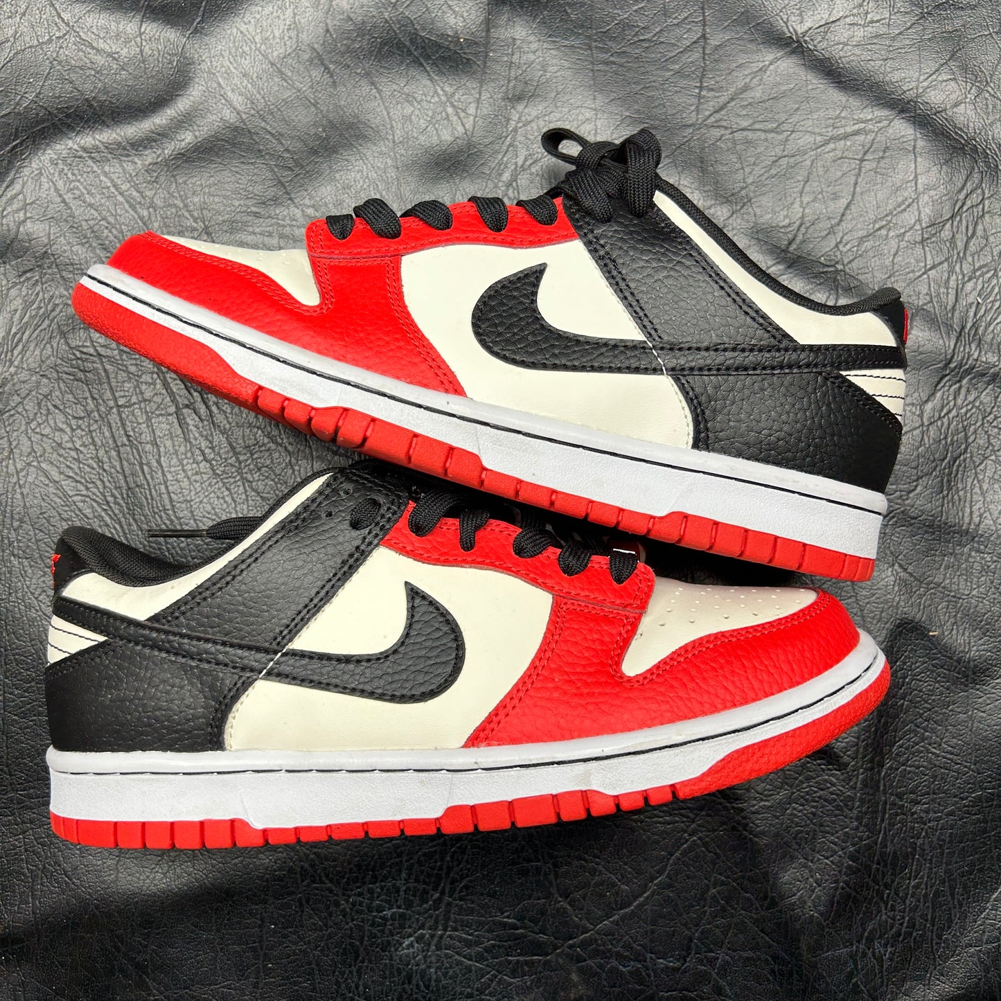 Nike Dunk Low EMB NBA Bulls 75th Anniversary (GS) (Pre-Owned) Size 6.5Y