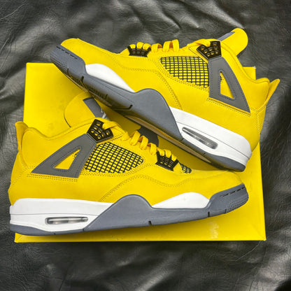 Jordan 4 Retro Lightning (Pre-Owned) Size 13