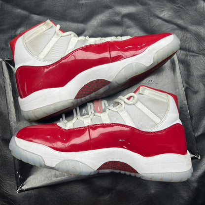 Jordan 11 Retro Cherry (Pre-Owned) (12)