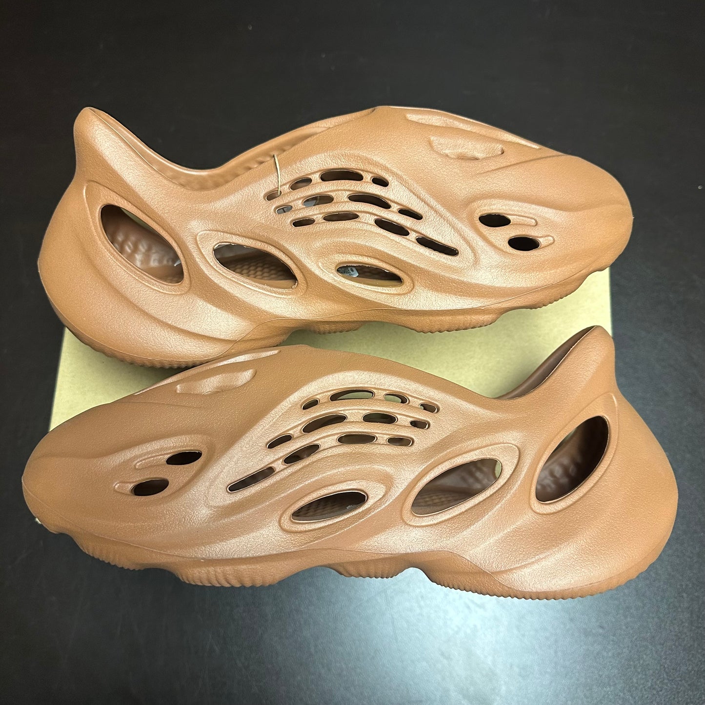 Yeezy Foam Runner Clay Red