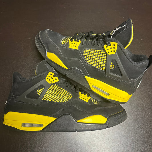 Jordan 4 Retro Thunder (Pre-Owned) (13) *NO BOX*