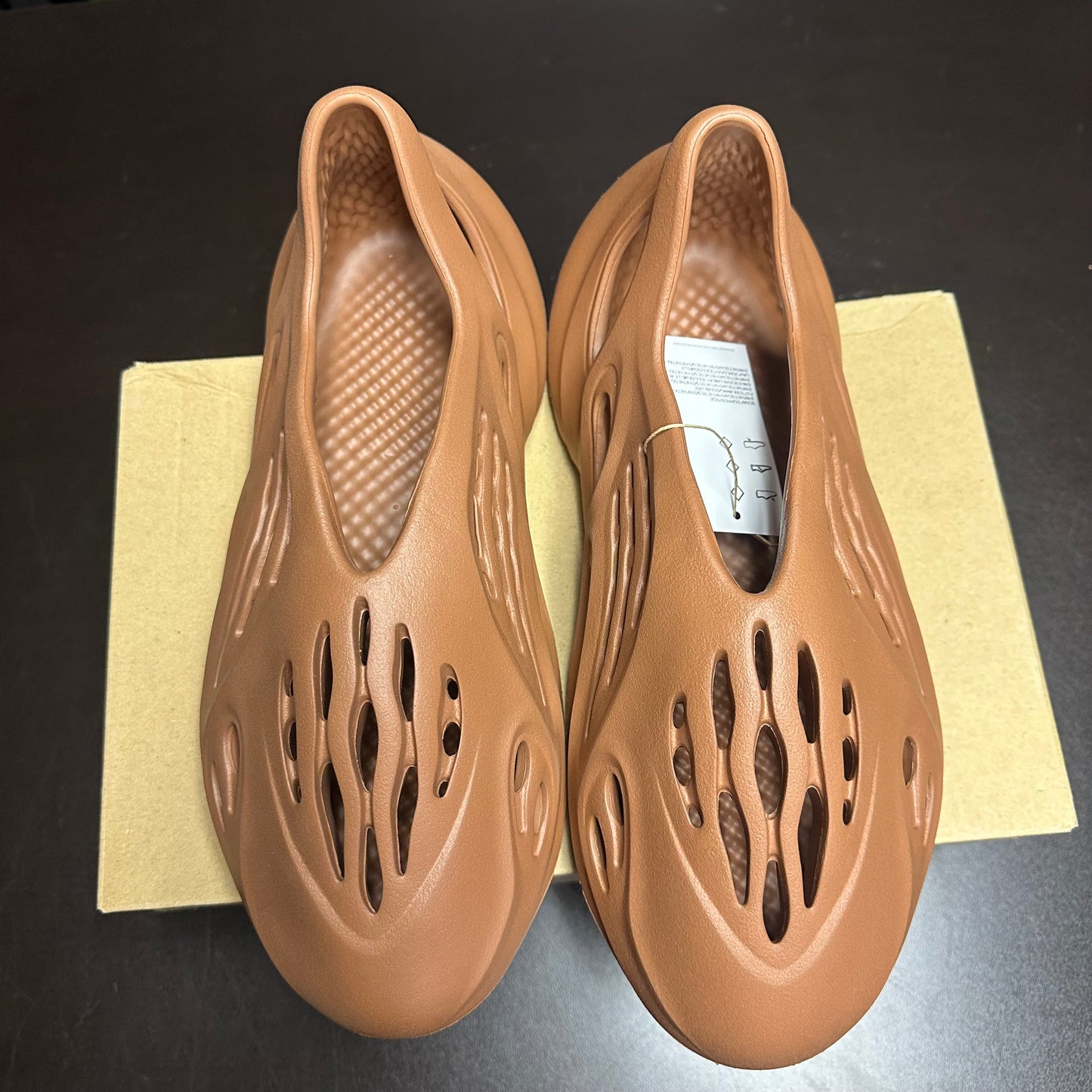 Yeezy Foam Runner Clay Red