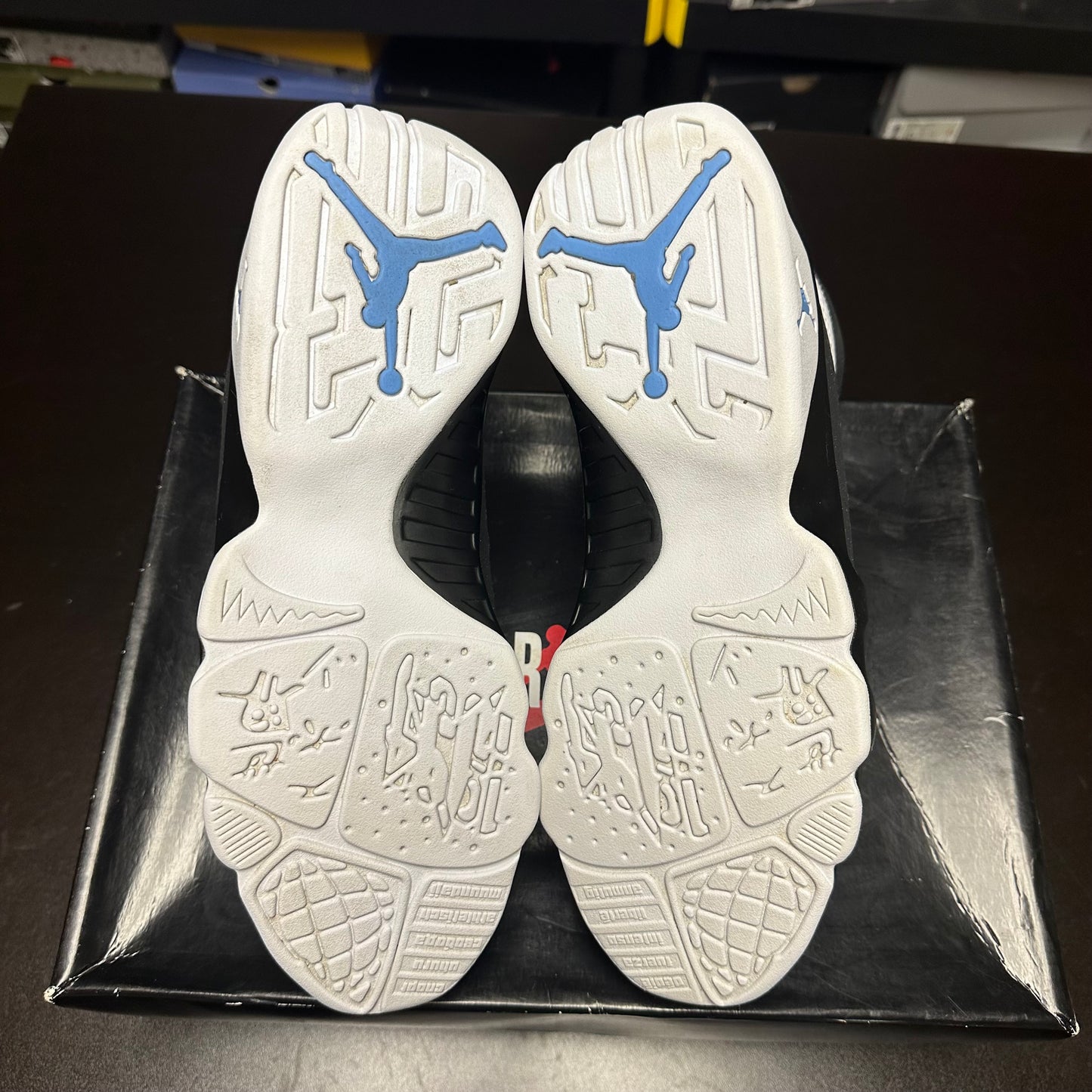 Jordan 9 Retro University Blue (Pre-Owned) (11)