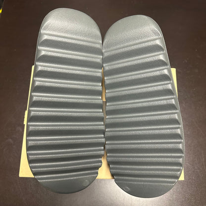 Yeezy Slide Dark Onyx
