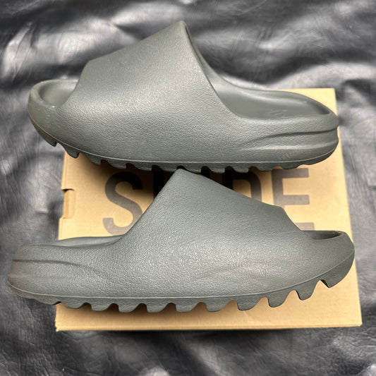 Yeezy Slide Dark Onyx (Pre-Owned) (6)