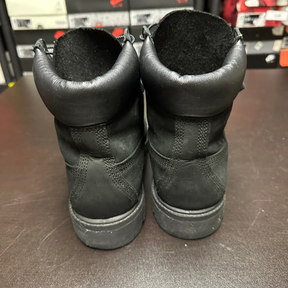 Timberland 6” Premium Black (Pre-Owned) (8.5) *NO BOX*