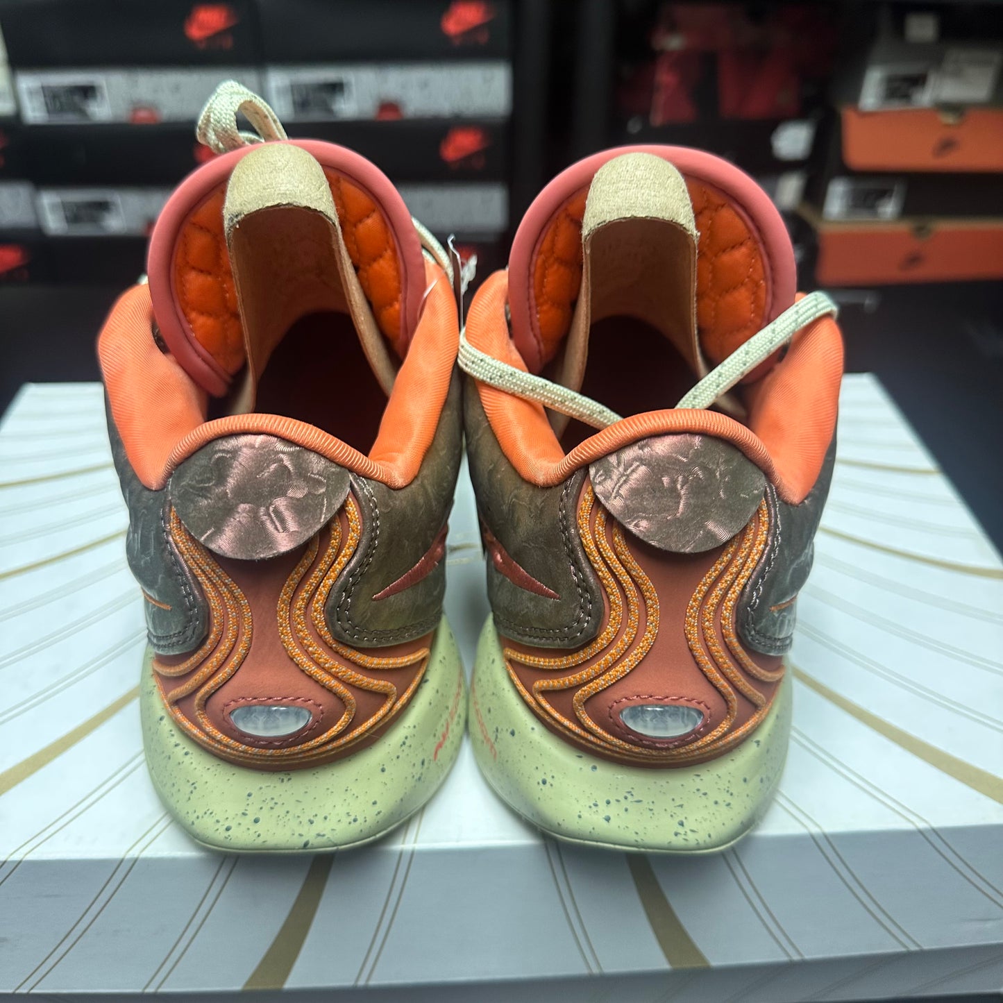 Nike LeBron 21 Queen Conch