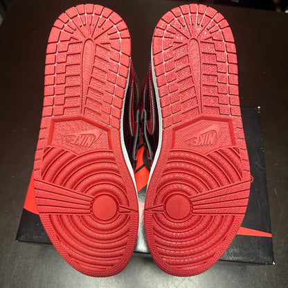 Jordan 1 Retro High Patent Bred