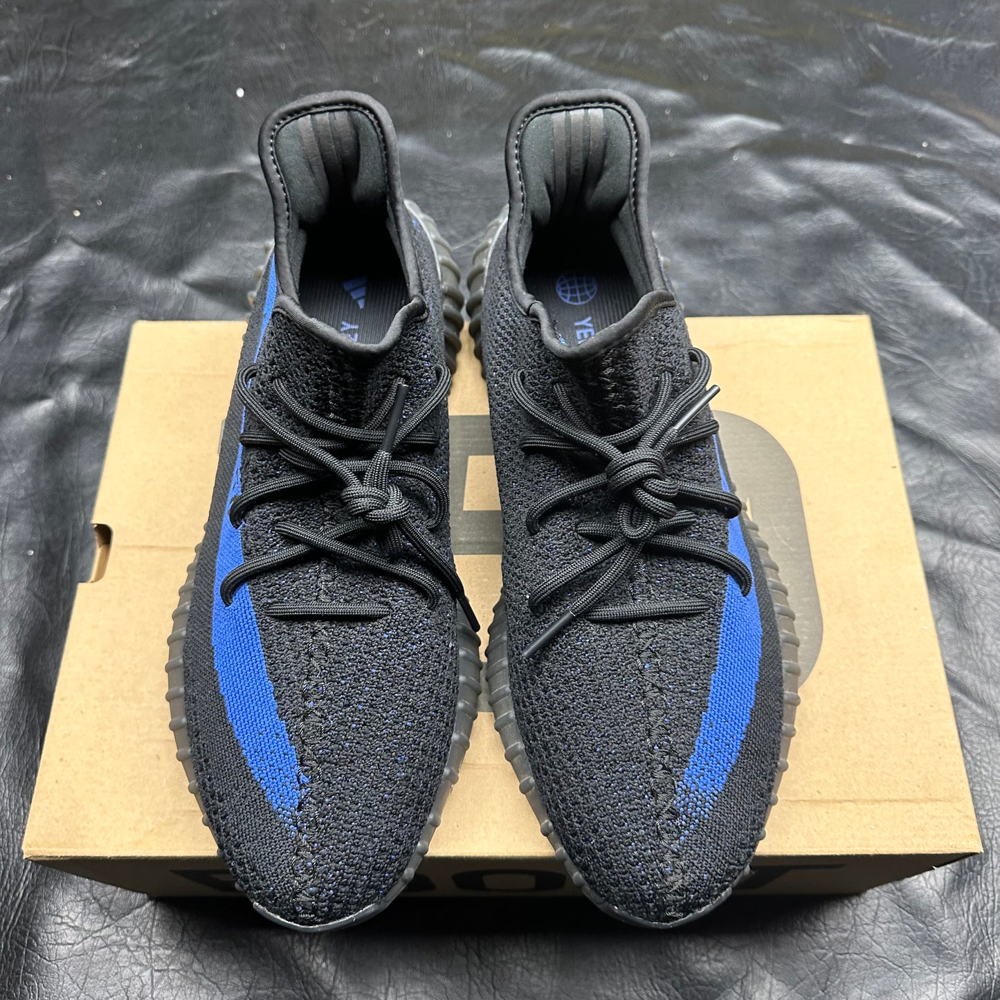 Yeezy Boost 350 V2 Dazzling Blue (Pre-Owned) (14)