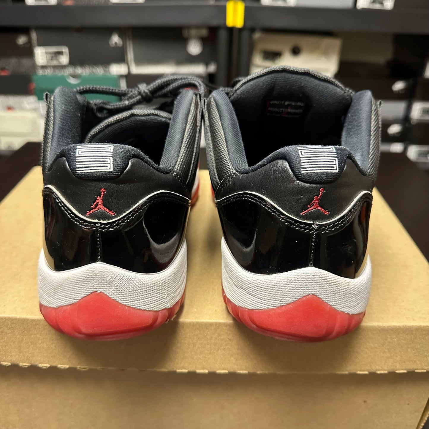Jordan 11 Retro Low Bred (Pre-Owned) (9.5) *REPLACEMENT BOX*