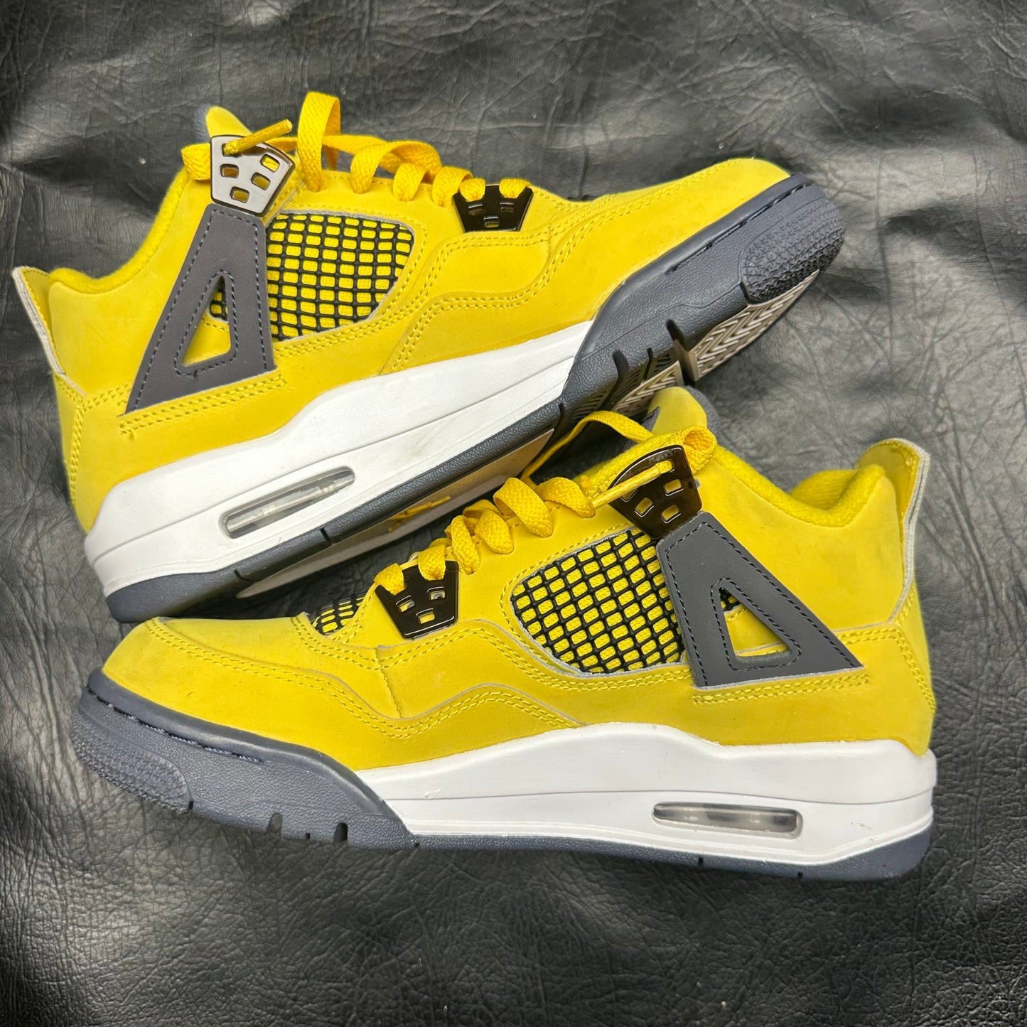 Jordan 4 Retro Lightning (GS) (Pre-Owned) (6Y) *NO BOX*