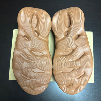 Yeezy Foam Runner Clay Red
