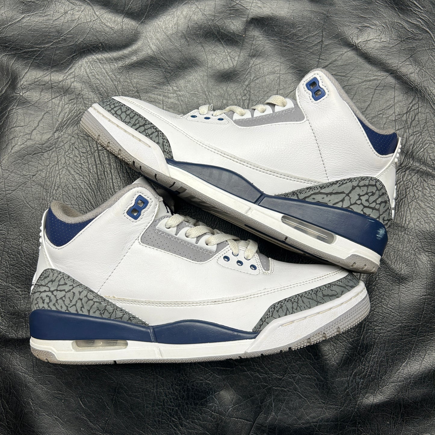 Jordan 3 Retro Midnight Navy (Pre-Owned) Size 9