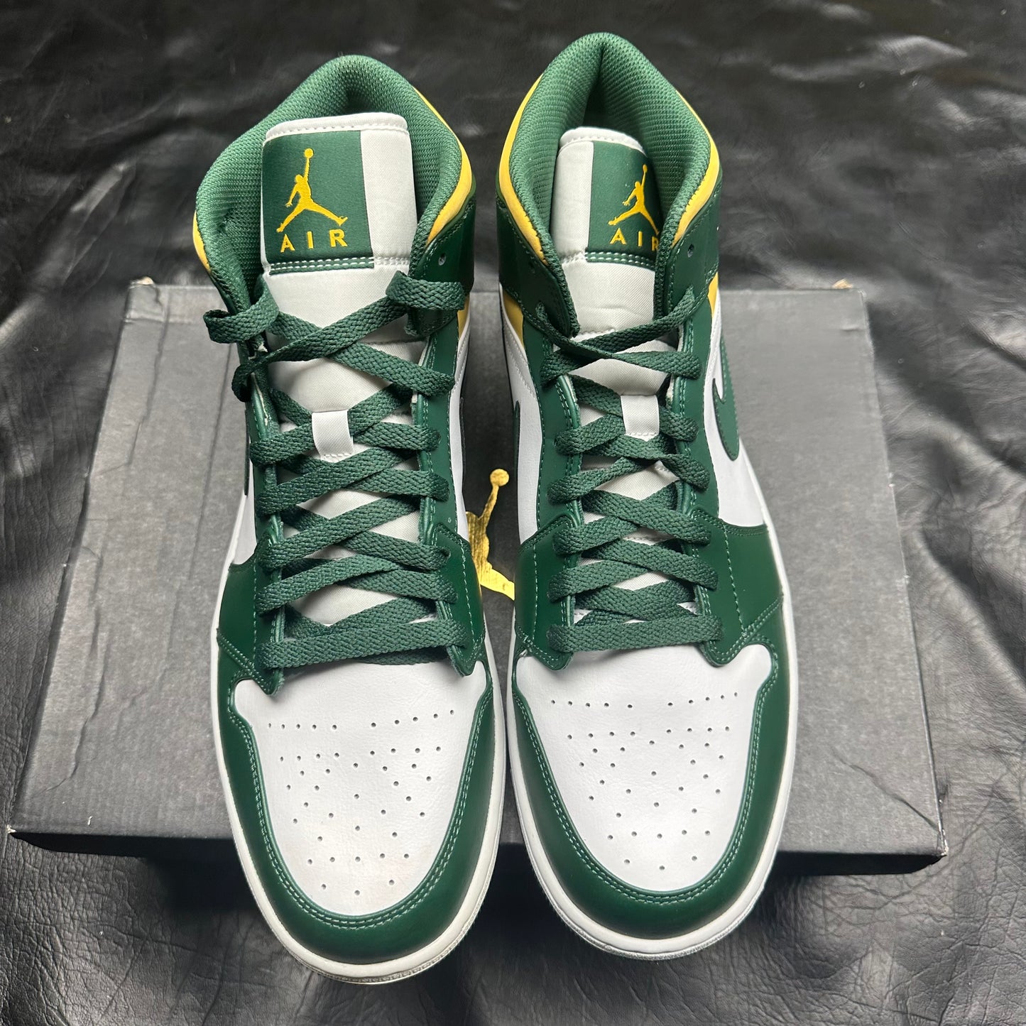 Jordan 1 Mid Sonics