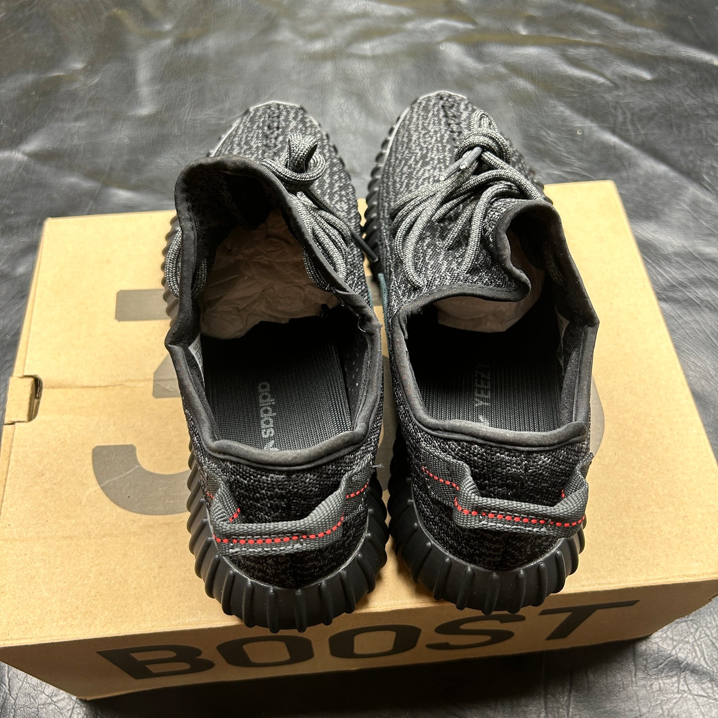 Yeezy Boost 350 Pirate Black (2023) (Pre-Owned) Size 11.5