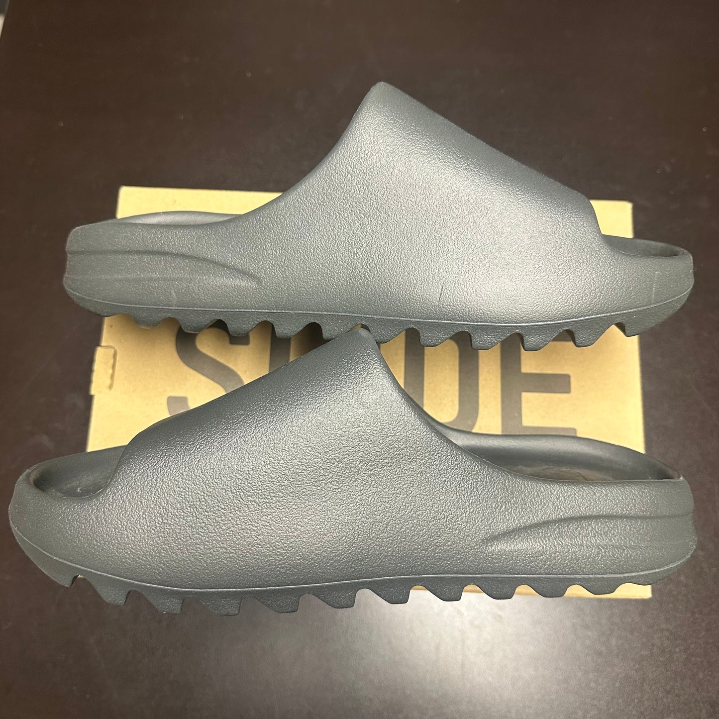 Yeezy Slide Dark Onyx