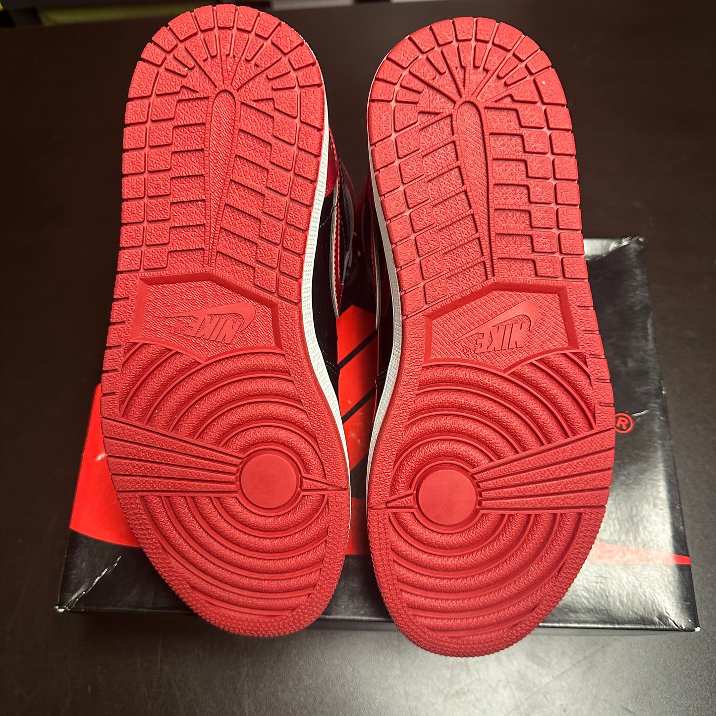 Jordan 1 Retro Patent Bred (Pre-Owned) (8)