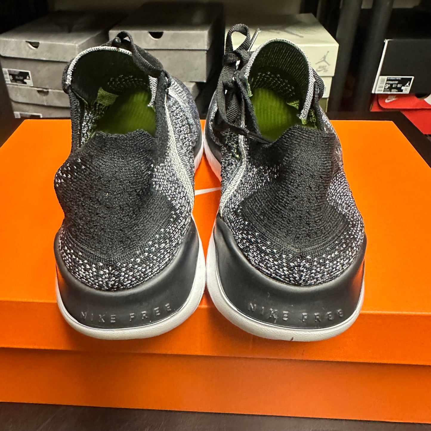 Nike Free Run Flyknit 2018 (Pre-Owned) (10.5) *REPLACEMENT BOX*