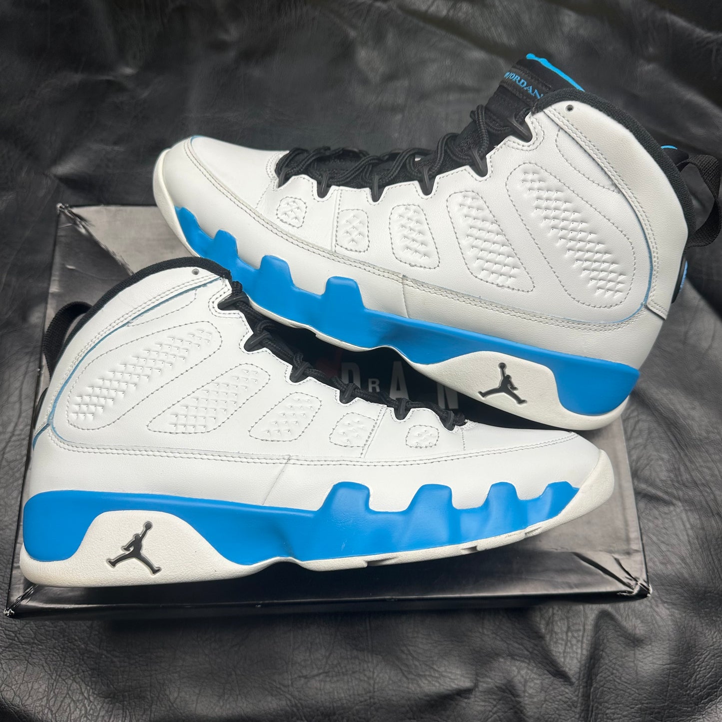 Jordan 9 Retro Powder Blue (Pre-Owned) (10.5)