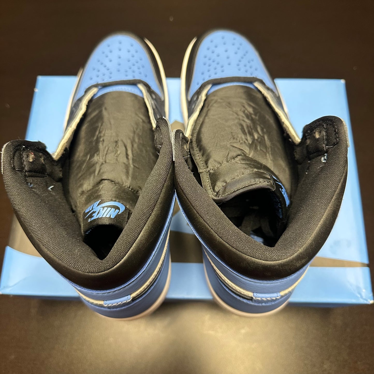 Jordan 1 Retro High UNC Toe