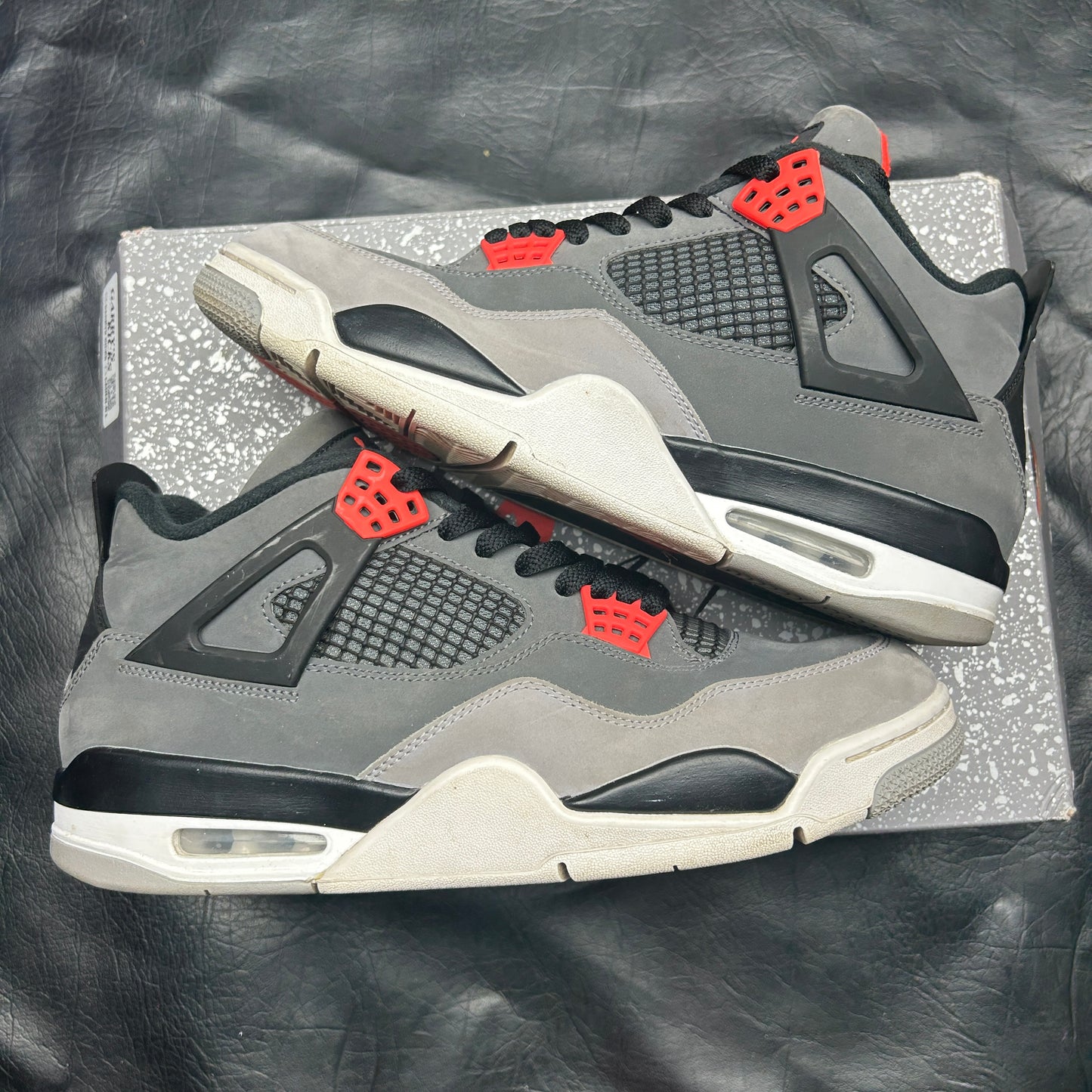 Jordan 4 Retro Infrared (Pre-Owned) Size 10.5