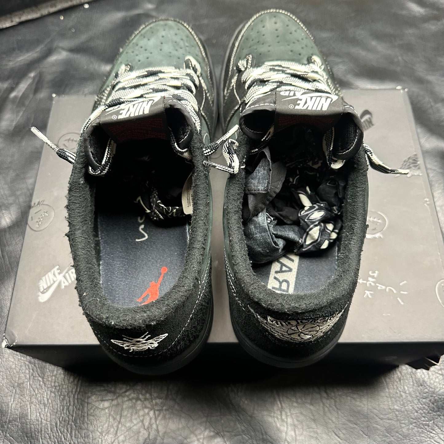 Jordan 1 Retro Low Travis Scott Phantom (Pre-Owned) (13)