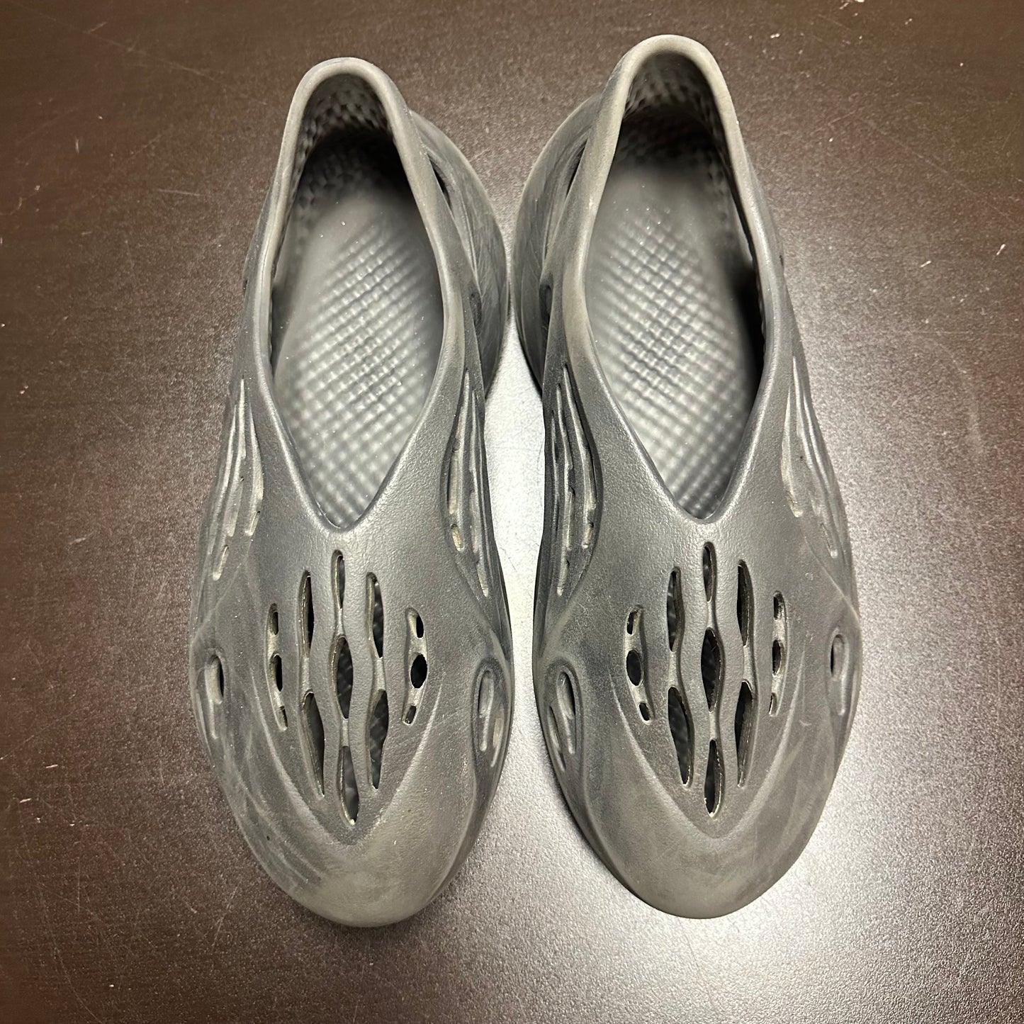 Yeezy Foam Runner Onyx (Pre-Owned) (12)