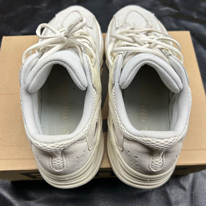 Yeezy 700 Analog (Pre-Owned) (13)