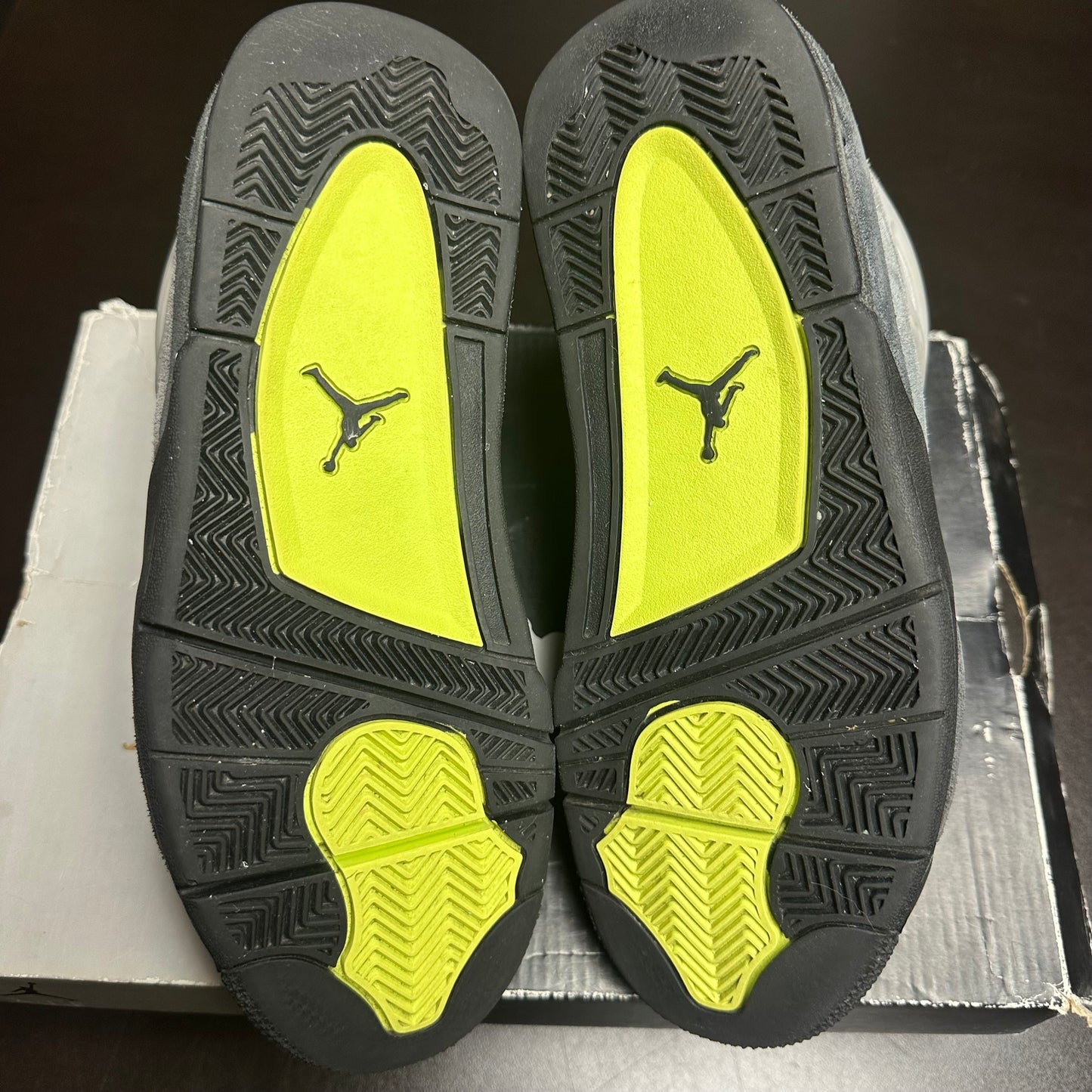 Jordan 4 Retro Neon (Pre-Owned) (8)