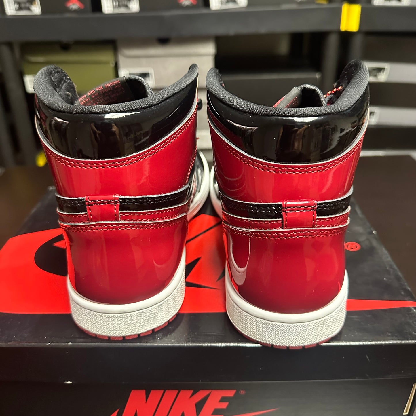 Jordan 1 Retro Patent Bred (Pre-Owned) (8)