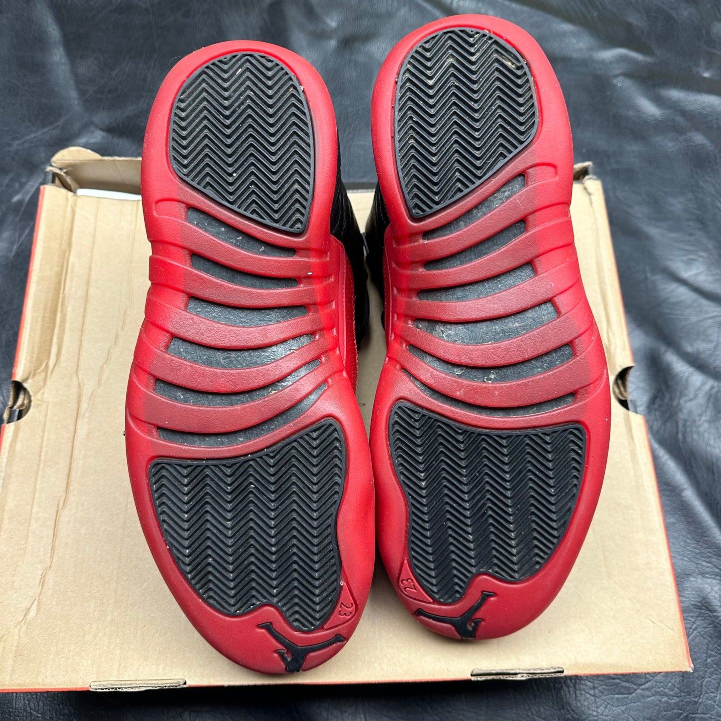 Jordan 12 Retro Flu Game (Pre-Owned) (10.5)