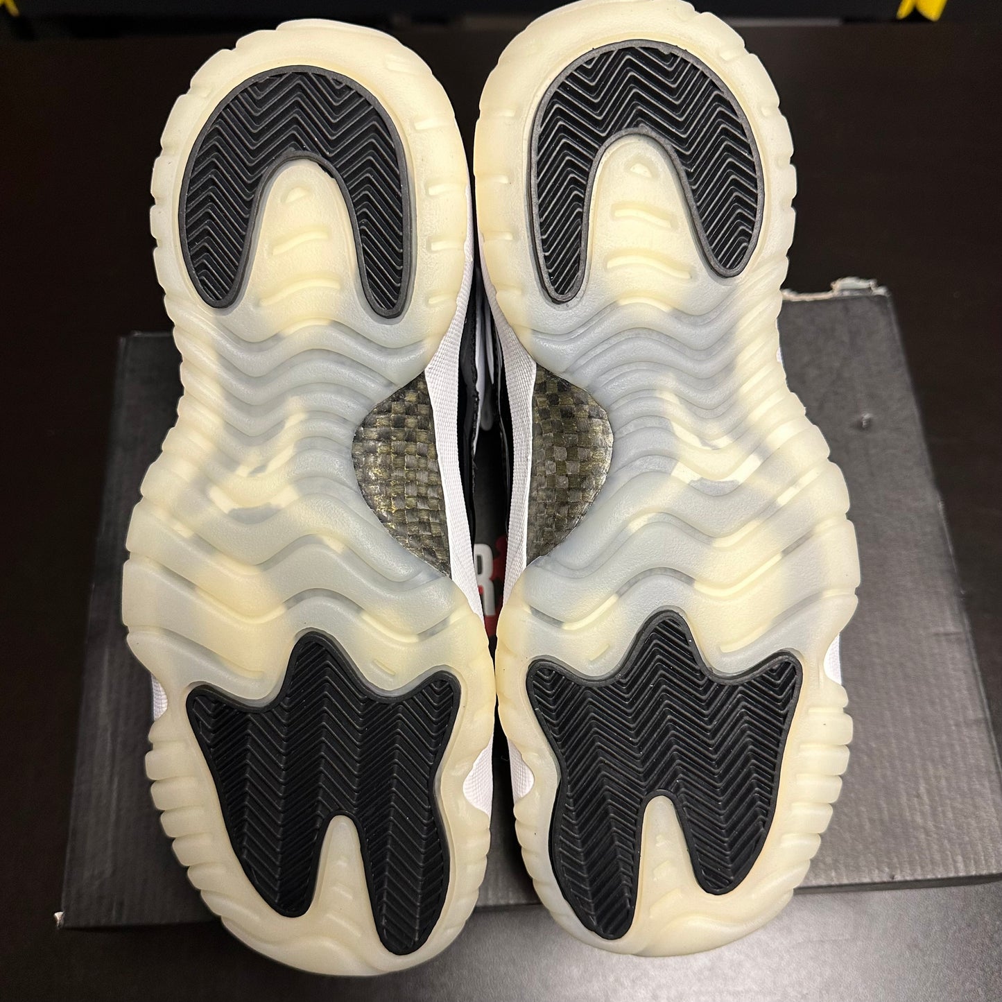 Jordan 11 Retro DMP Gratitude (GS)