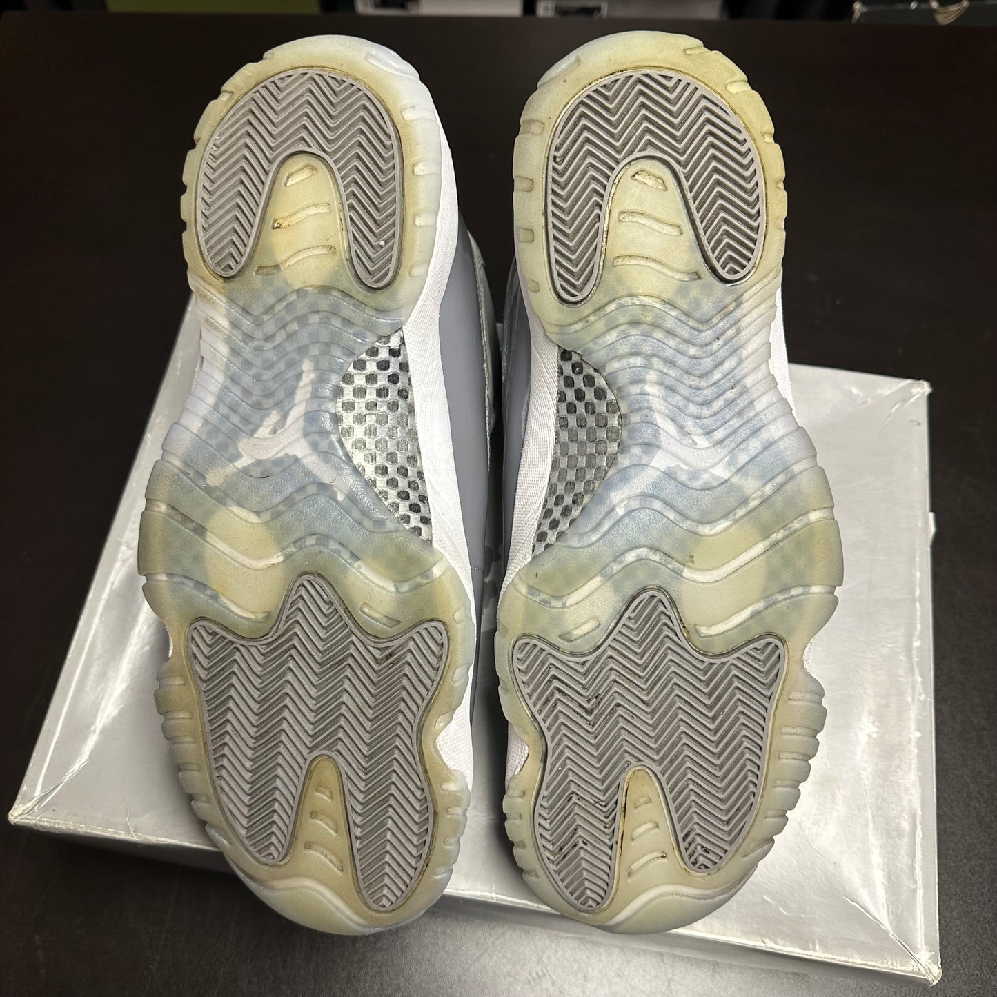 Jordan 11 Retro Cool Grey (Pre-Owned) (13)