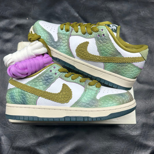 Nike Dunk Low SB Chameleon