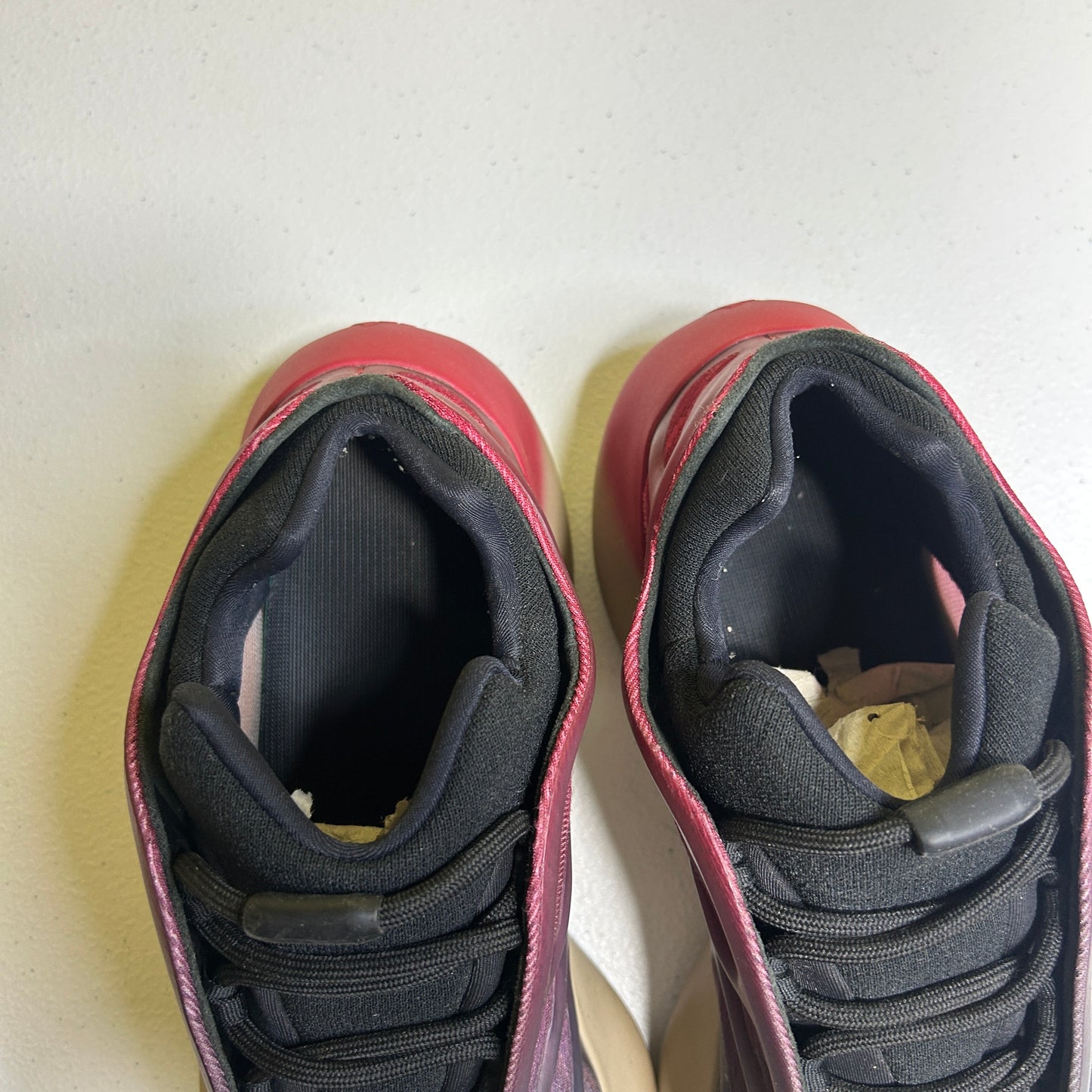Yeezy 700 V3 Fade Carbon (Pre-Owned)