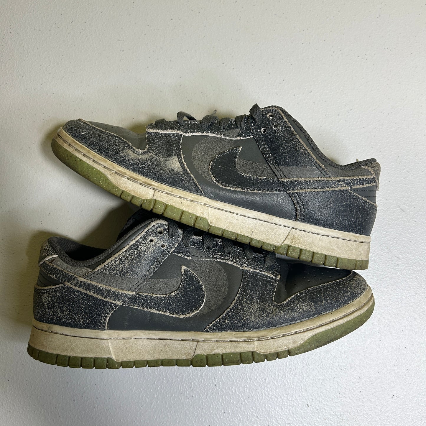 Nike Dunk Low Halloween Cauldron (Pre-Owned)