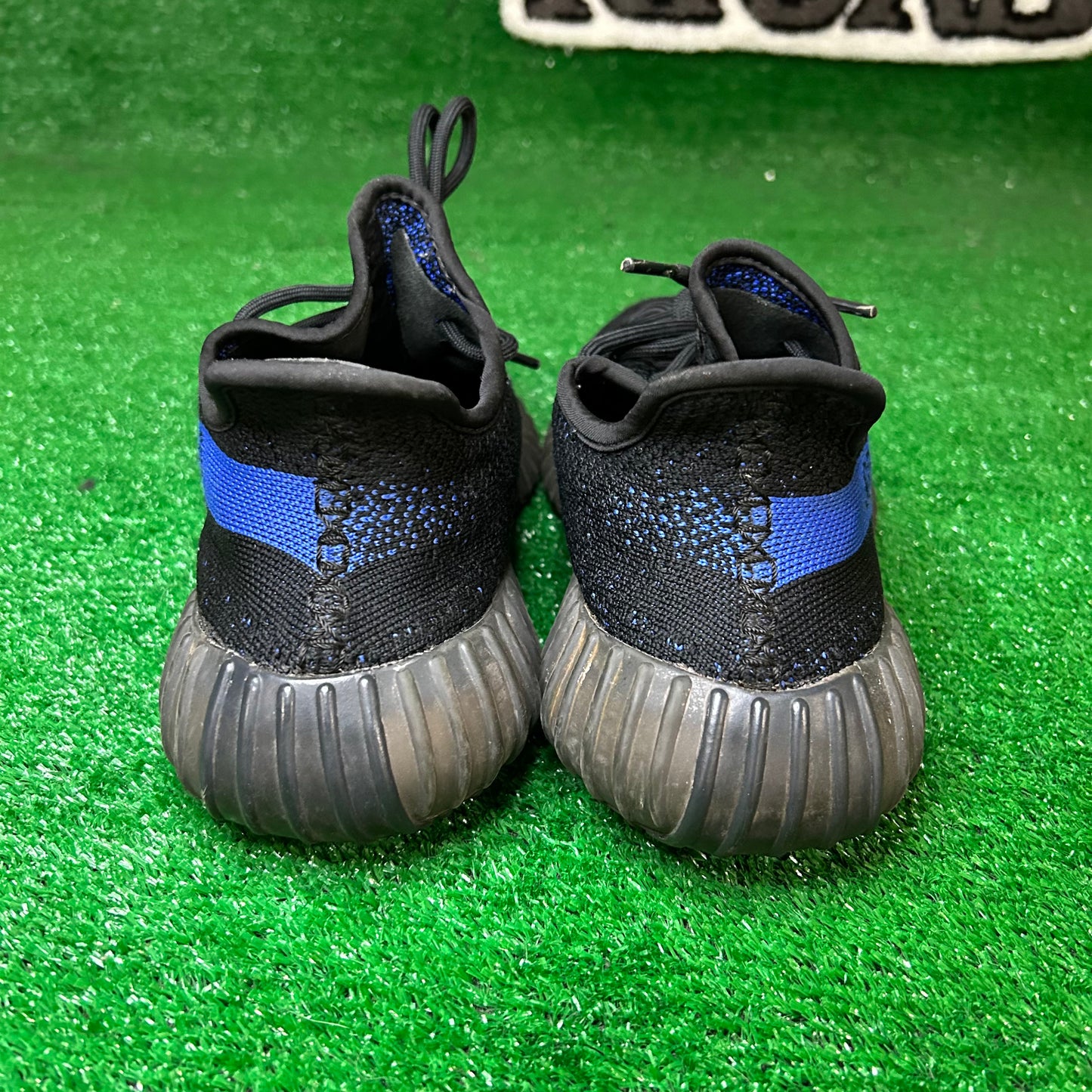 Yeezy Boost 350 V2 Dazzling Blue (Pre-Owned)